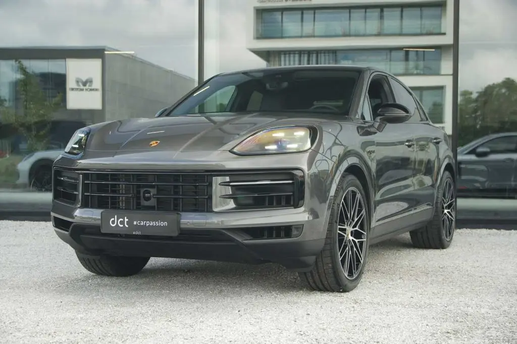 Photo 1 : Porsche Cayenne 2024 Hybrid