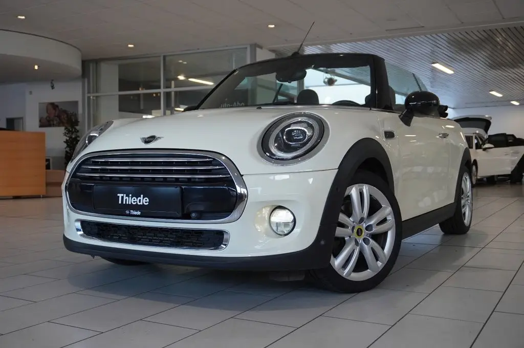 Photo 1 : Mini Cooper 2018 Petrol