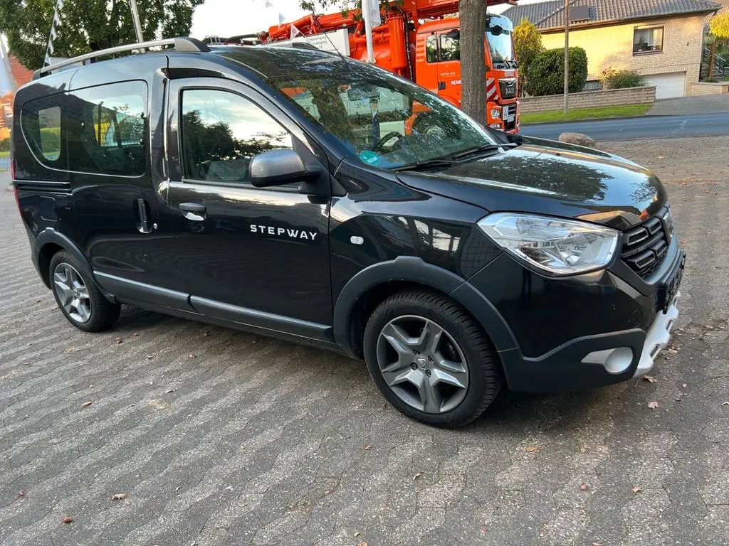 Photo 1 : Dacia Dokker 2020 Essence