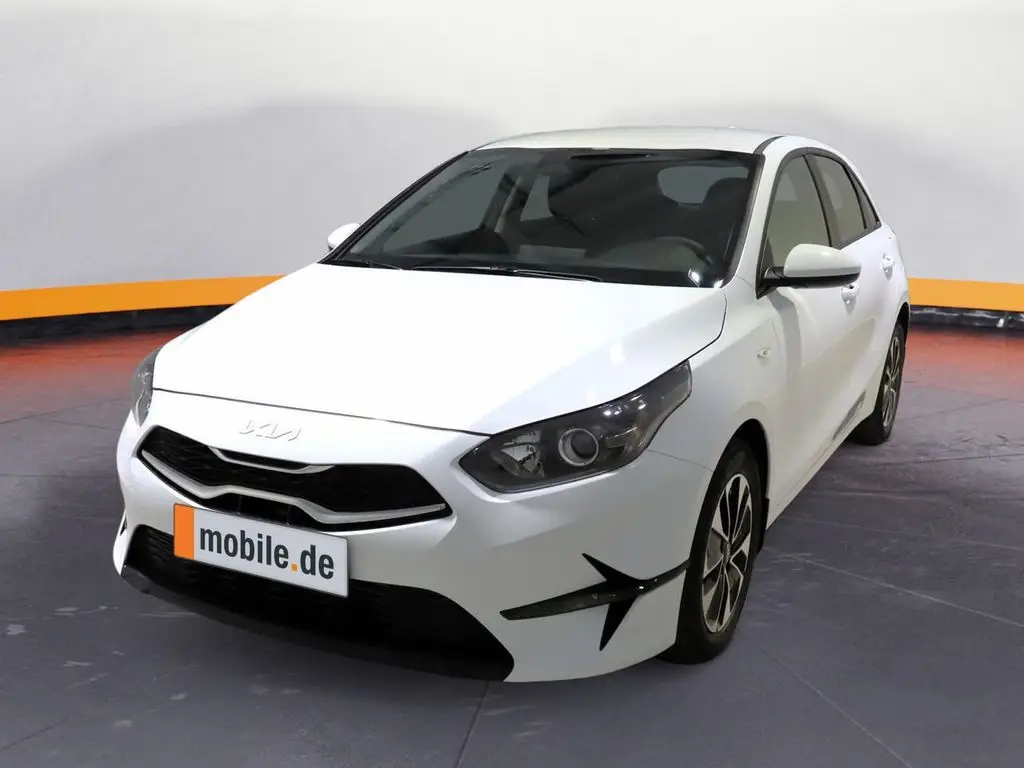 Photo 1 : Kia Ceed 2024 Petrol