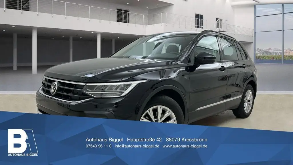 Photo 1 : Volkswagen Tiguan 2021 Essence