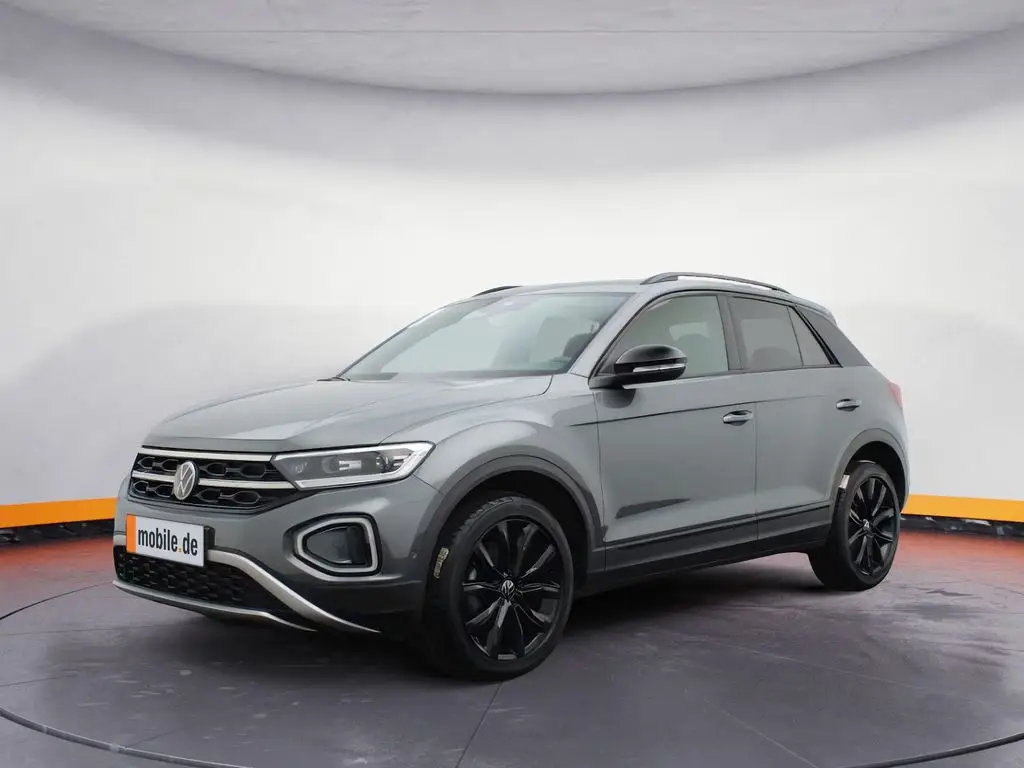 Photo 1 : Volkswagen T-roc 2024 Essence