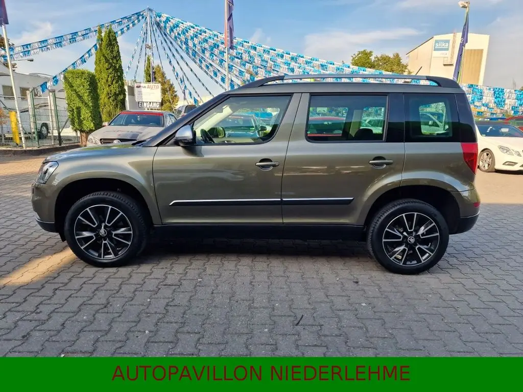 Photo 1 : Skoda Yeti 2016 Petrol