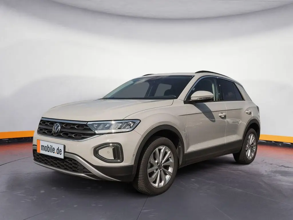 Photo 1 : Volkswagen T-roc 2023 Essence