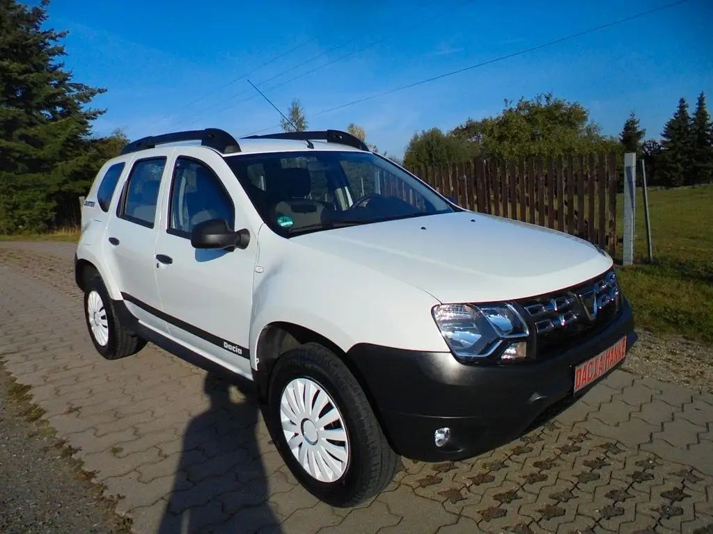 Photo 1 : Dacia Duster 2015 Petrol