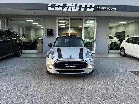 Photo 1 : Mini Cooper 2017 Essence