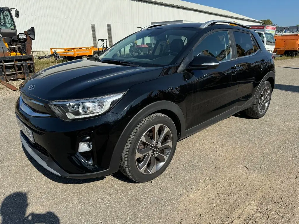 Photo 1 : Kia Stonic 2019 Petrol