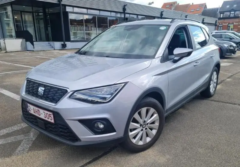 Photo 1 : Seat Arona 2021 Essence