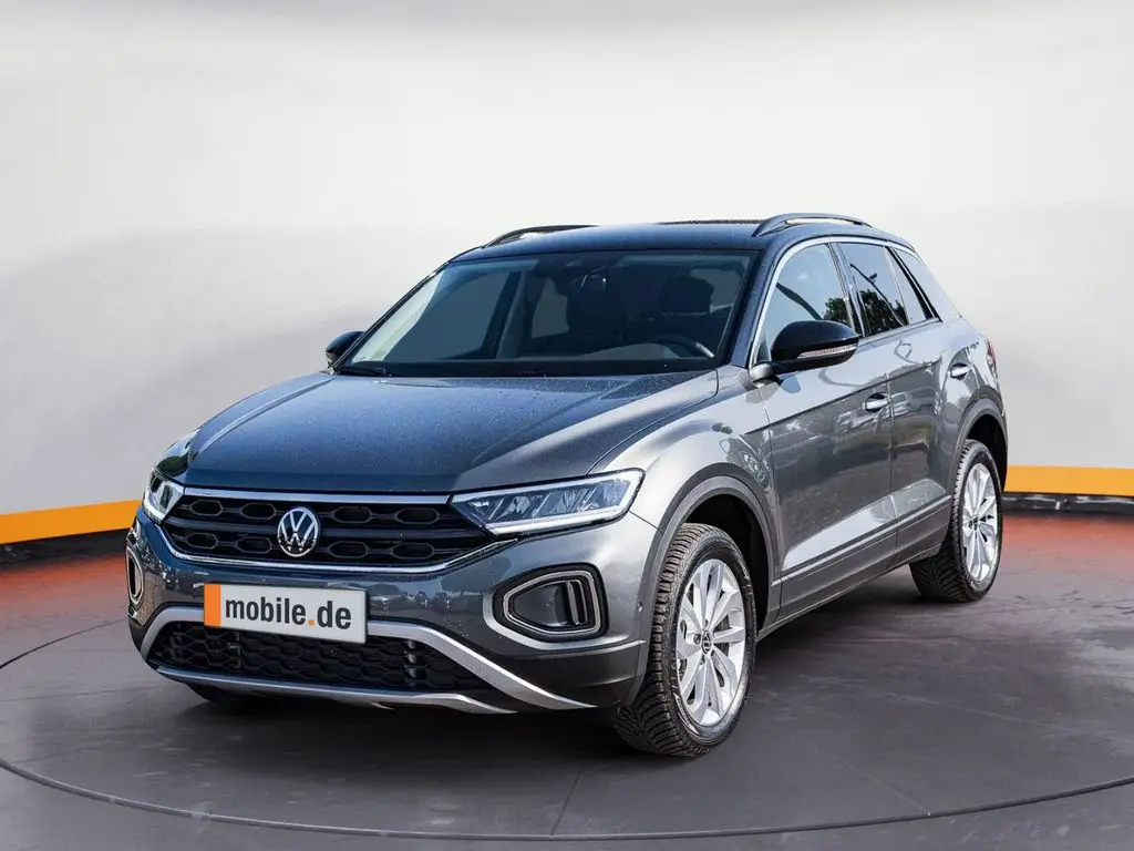 Photo 1 : Volkswagen T-roc 2024 Essence