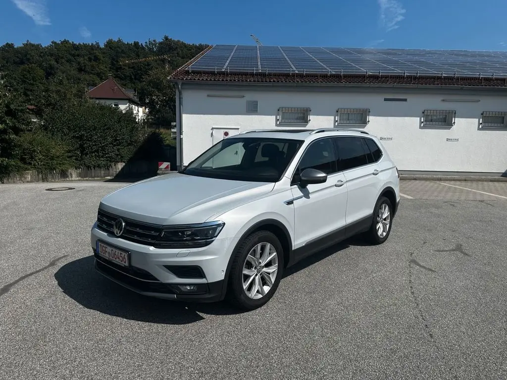 Photo 1 : Volkswagen Tiguan 2018 Diesel