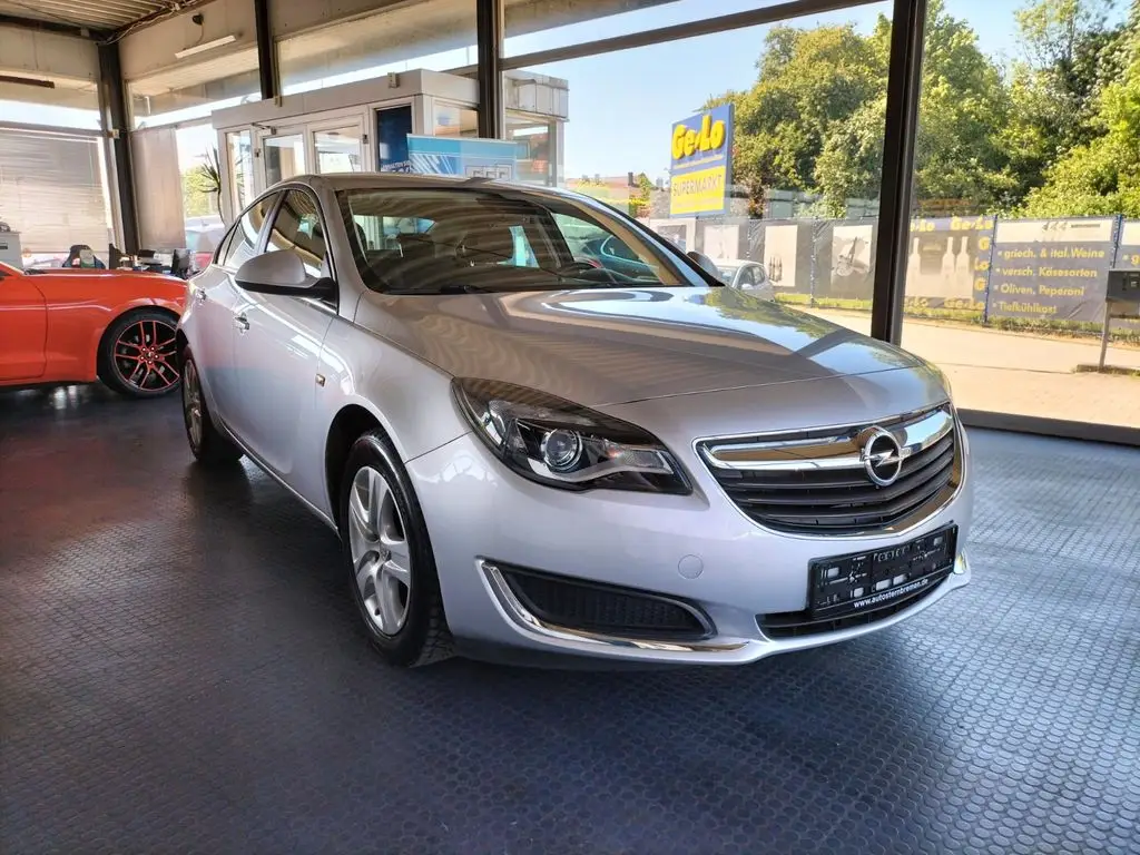 Photo 1 : Opel Insignia 2015 Essence