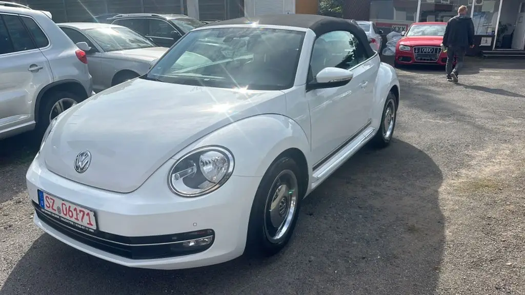 Photo 1 : Volkswagen Beetle 2015 Petrol