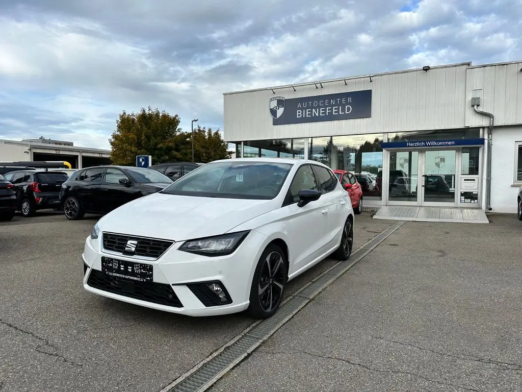 Photo 1 : Seat Ibiza 2024 Essence