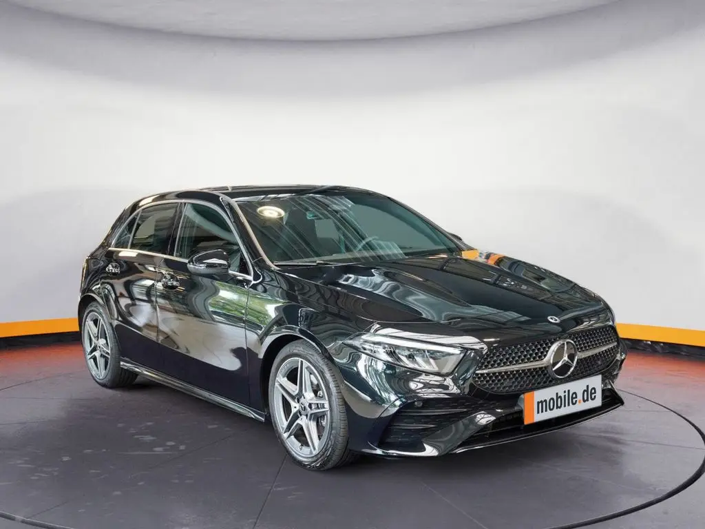 Photo 1 : Mercedes-benz Classe A 2023 Petrol