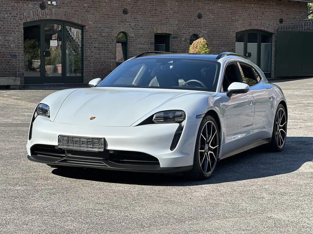 Photo 1 : Porsche Taycan 2023 Not specified