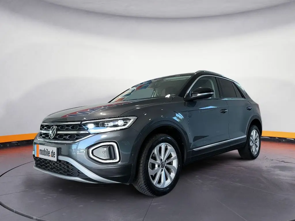 Photo 1 : Volkswagen T-roc 2023 Essence