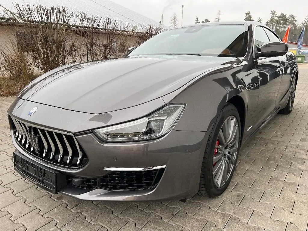 Photo 1 : Maserati Ghibli 2018 Essence