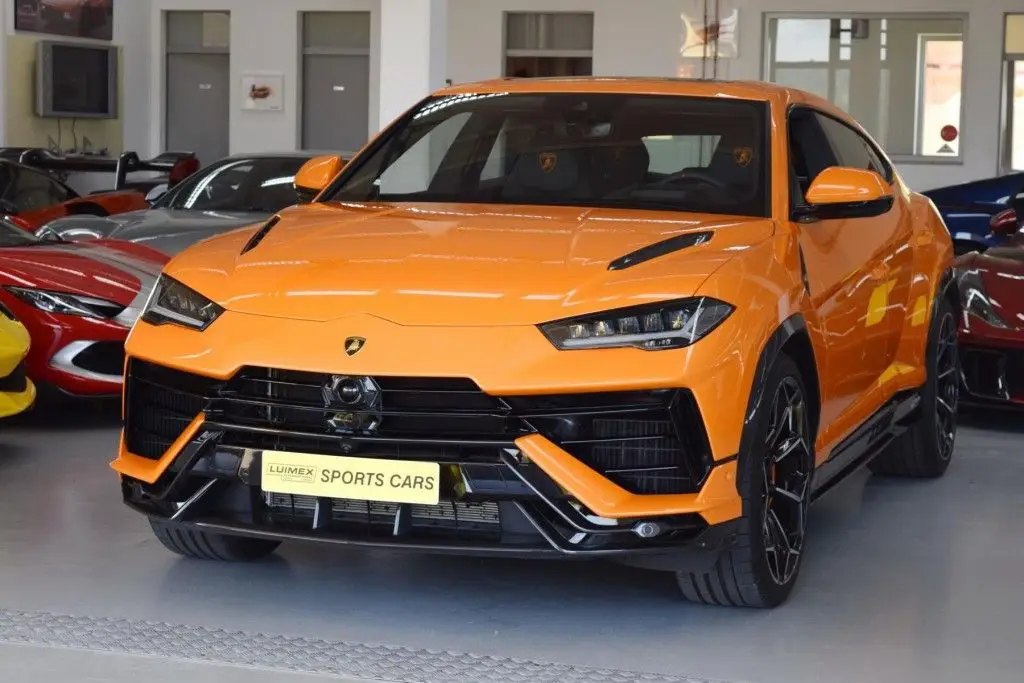 Photo 1 : Lamborghini Urus 2024 Petrol