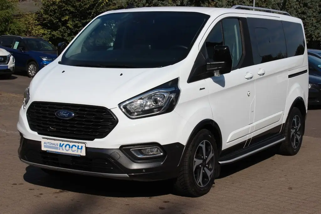 Photo 1 : Ford Tourneo 2023 Diesel