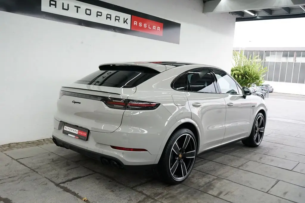 Photo 1 : Porsche Cayenne 2023 Hybride