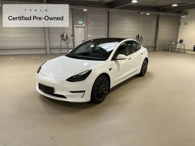 Photo 1 : Tesla Model 3 2022 Non renseigné