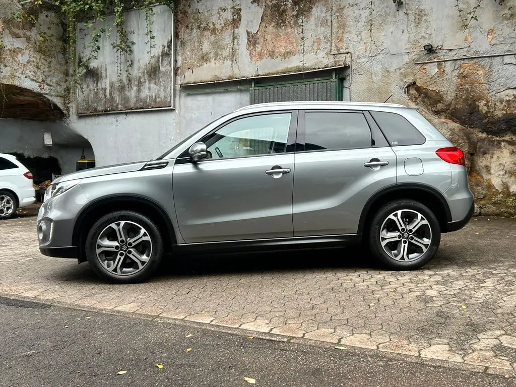 Photo 1 : Suzuki Vitara 2016 Petrol