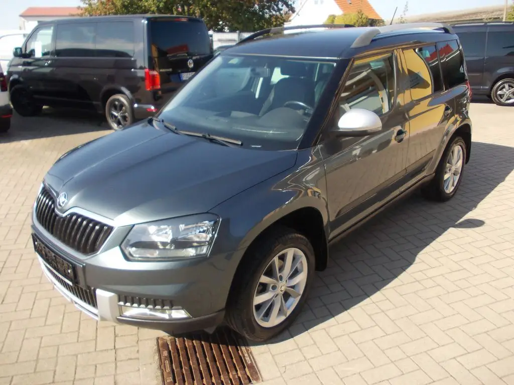 Photo 1 : Skoda Yeti 2017 Petrol