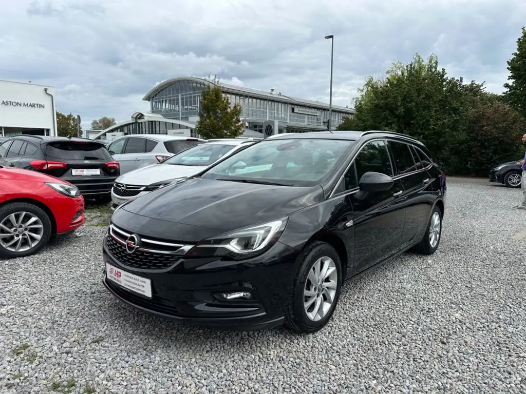 Photo 1 : Opel Astra 2019 Petrol