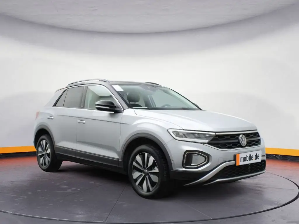 Photo 1 : Volkswagen T-roc 2024 Essence