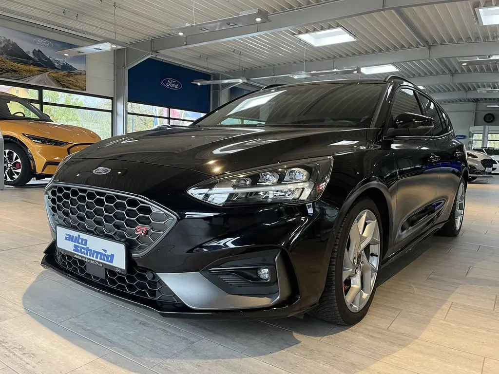 Photo 1 : Ford Focus 2021 Essence