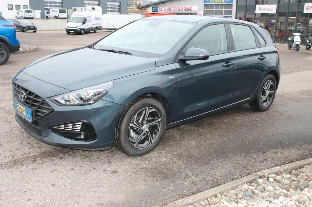 Photo 1 : Hyundai I30 2022 Petrol