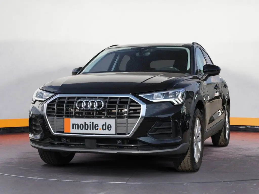 Photo 1 : Audi Q3 2022 Hybride