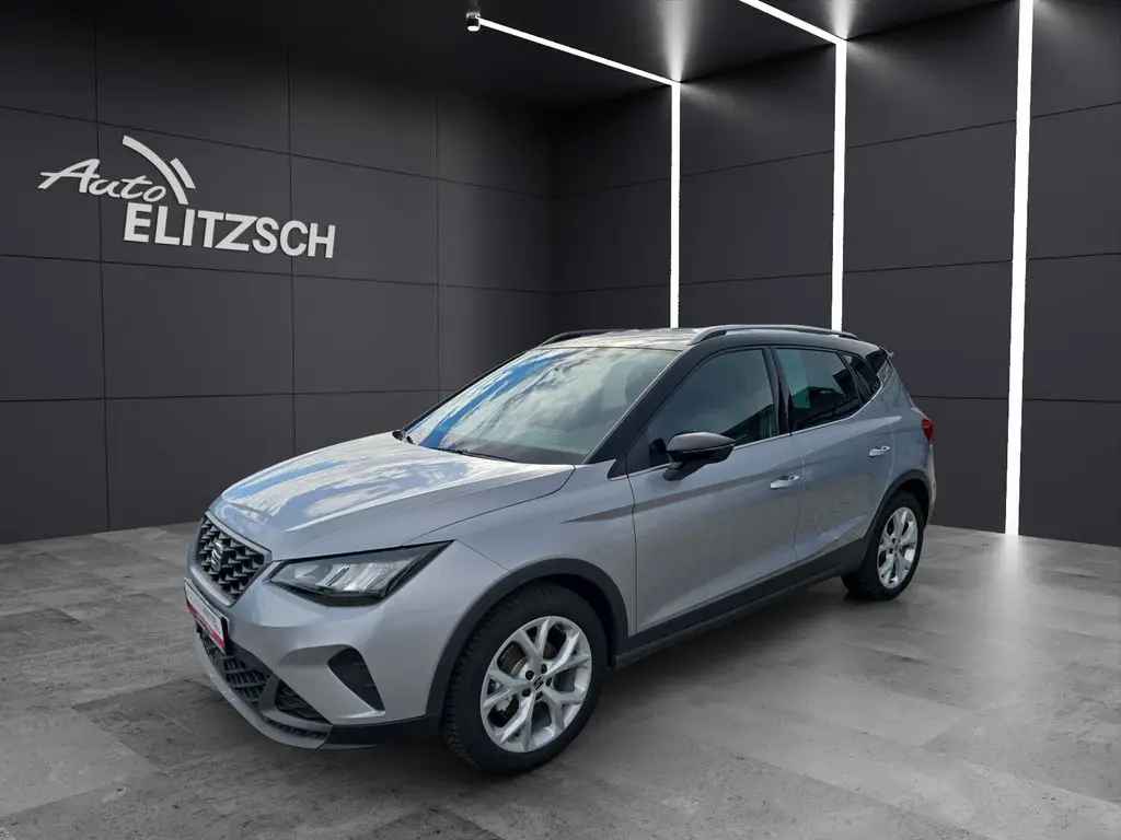 Photo 1 : Seat Arona 2023 Essence