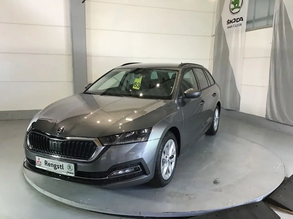 Photo 1 : Skoda Octavia 2024 Petrol