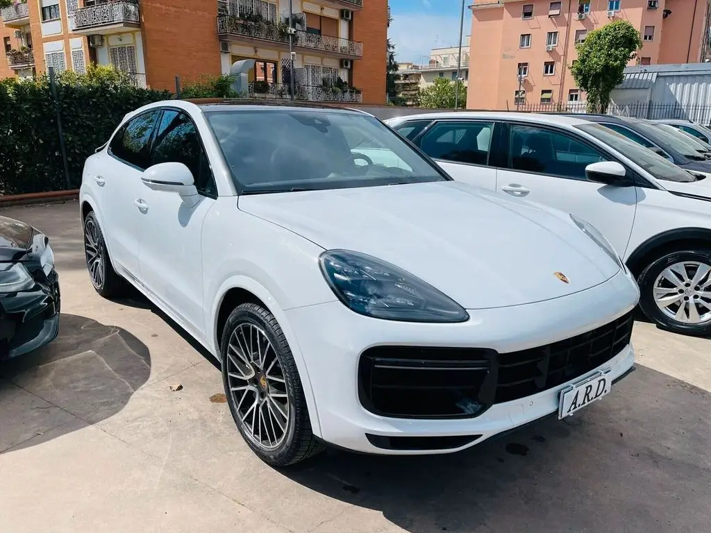 Photo 1 : Porsche Cayenne 2019 Essence