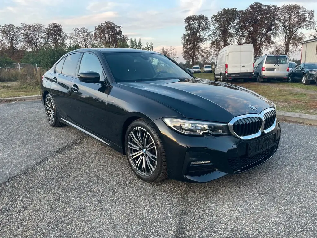 Photo 1 : Bmw Serie 3 2019 Petrol