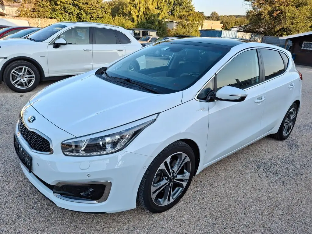 Photo 1 : Kia Ceed 2016 Essence