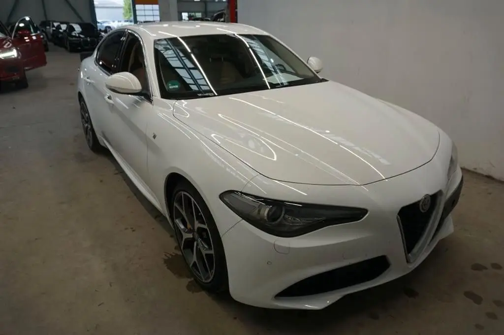 Photo 1 : Alfa Romeo Giulia 2021 Diesel