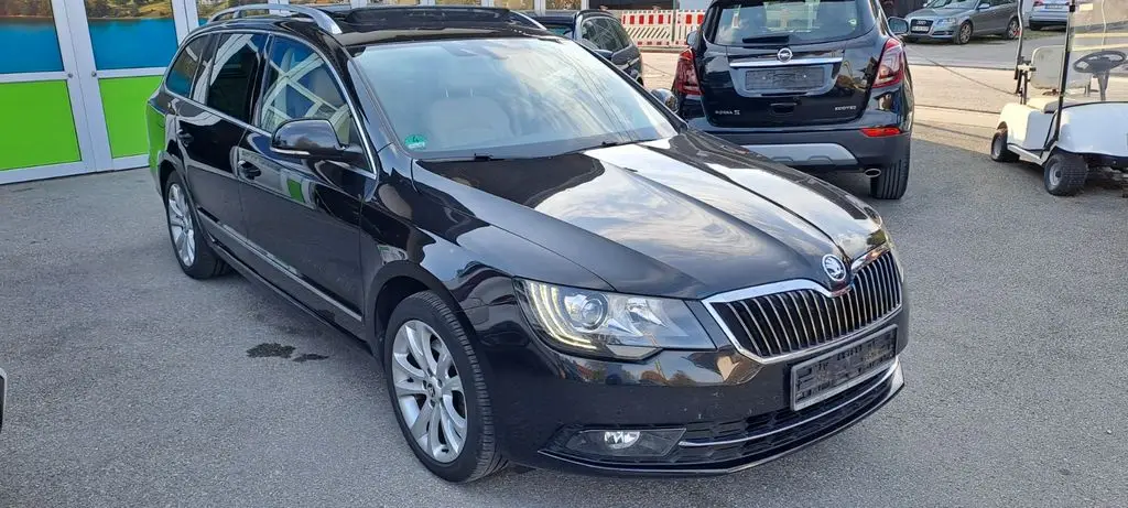 Photo 1 : Skoda Superb 2015 Petrol