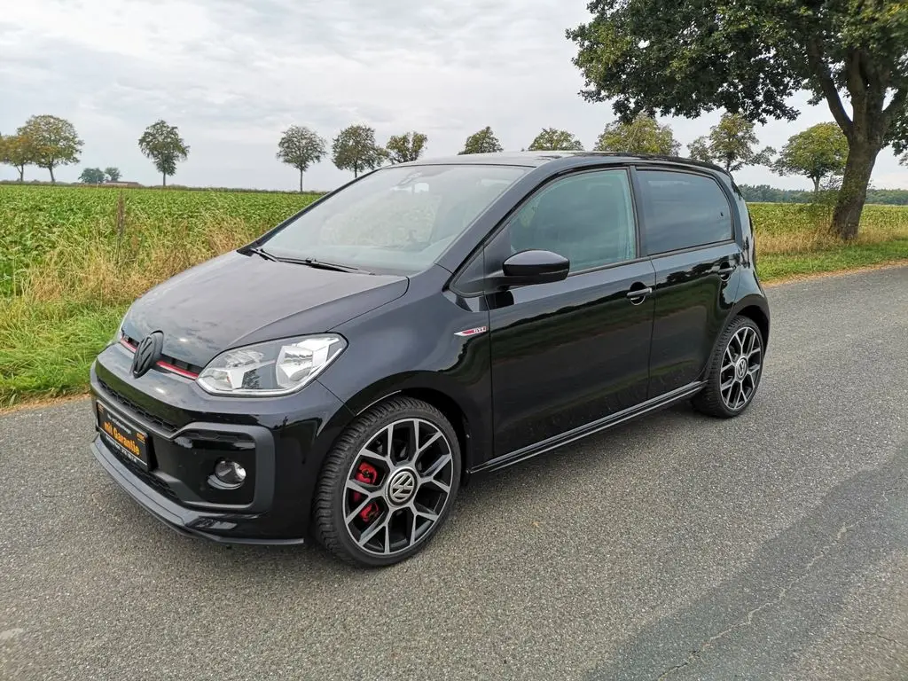 Photo 1 : Volkswagen Up! 2018 Petrol