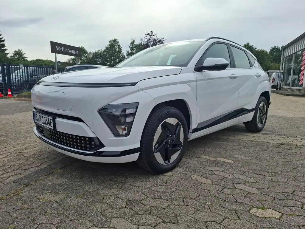 Photo 1 : Hyundai Kona 2024 Non renseigné