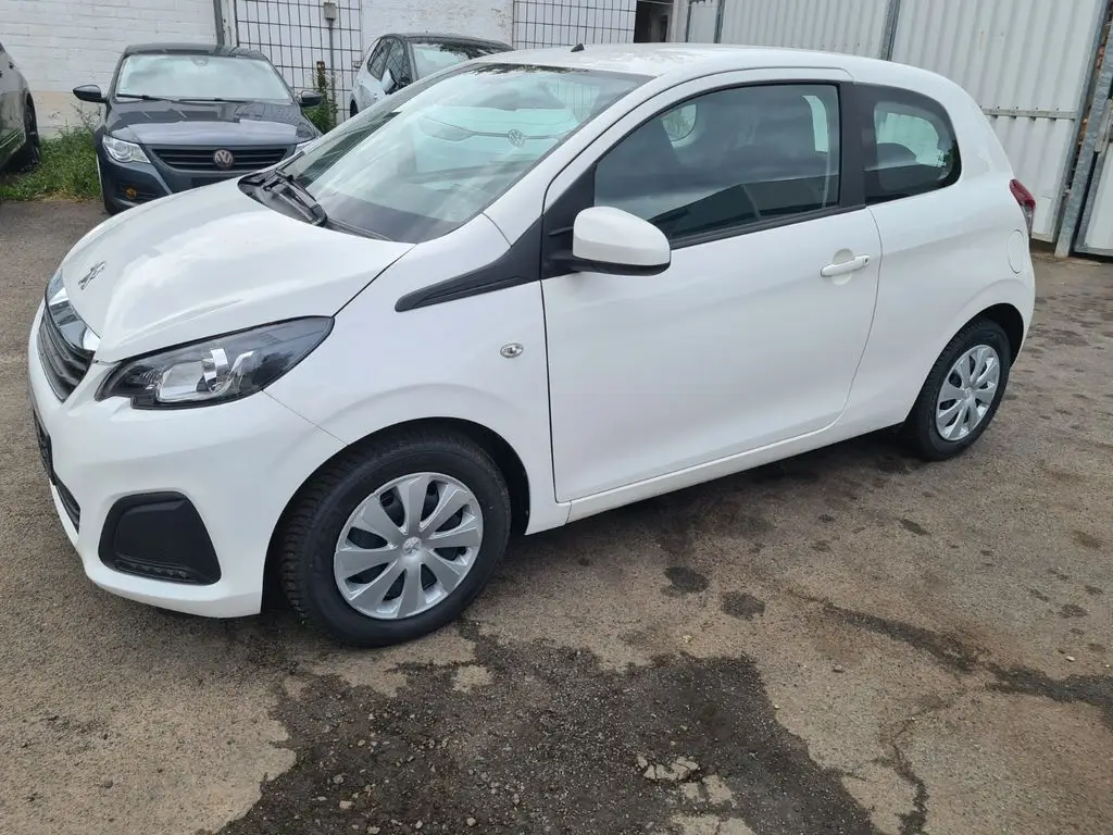 Photo 1 : Peugeot 108 2020 Petrol