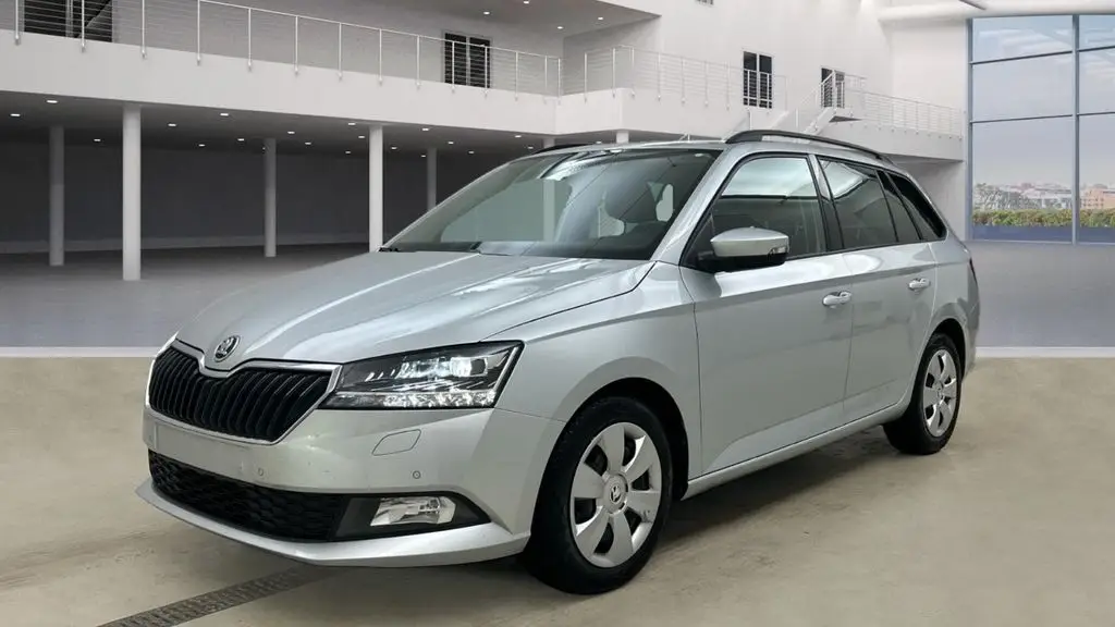 Photo 1 : Skoda Fabia 2022 Essence