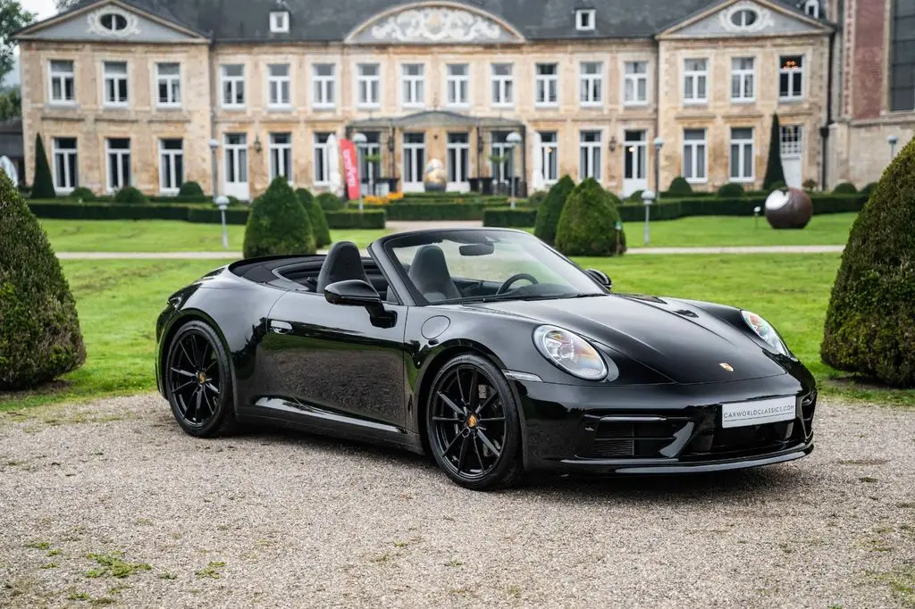 Photo 1 : Porsche 992 2019 Essence