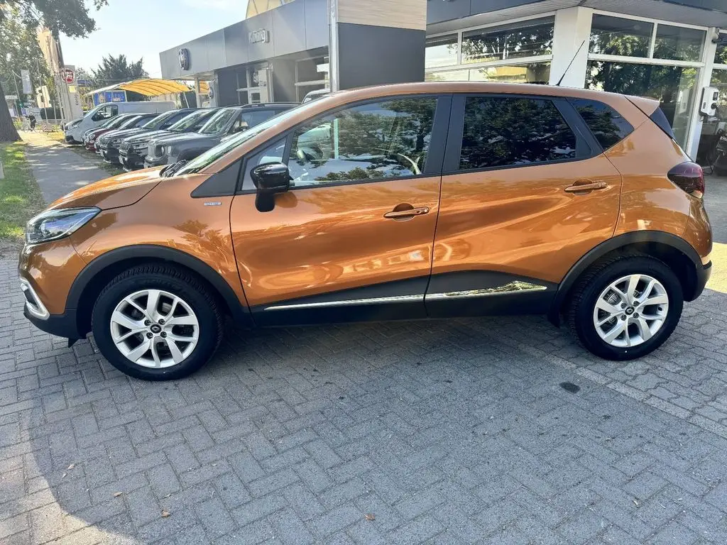 Photo 1 : Renault Captur 2019 Petrol