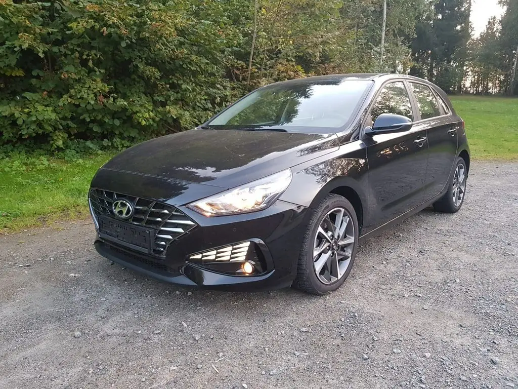 Photo 1 : Hyundai I30 2022 Petrol