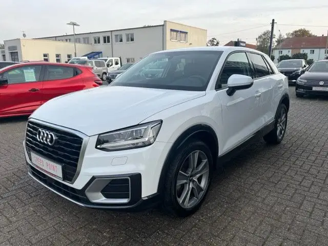 Photo 1 : Audi Q2 2019 Petrol