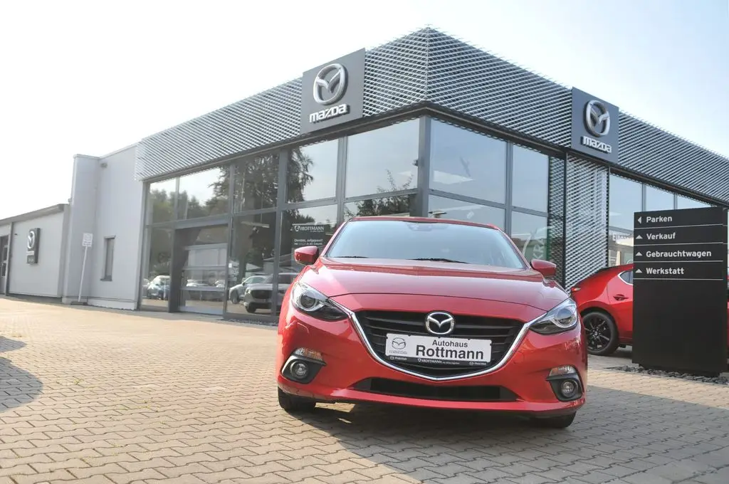 Photo 1 : Mazda 3 2016 Petrol