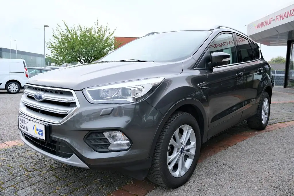 Photo 1 : Ford Kuga 2019 Petrol