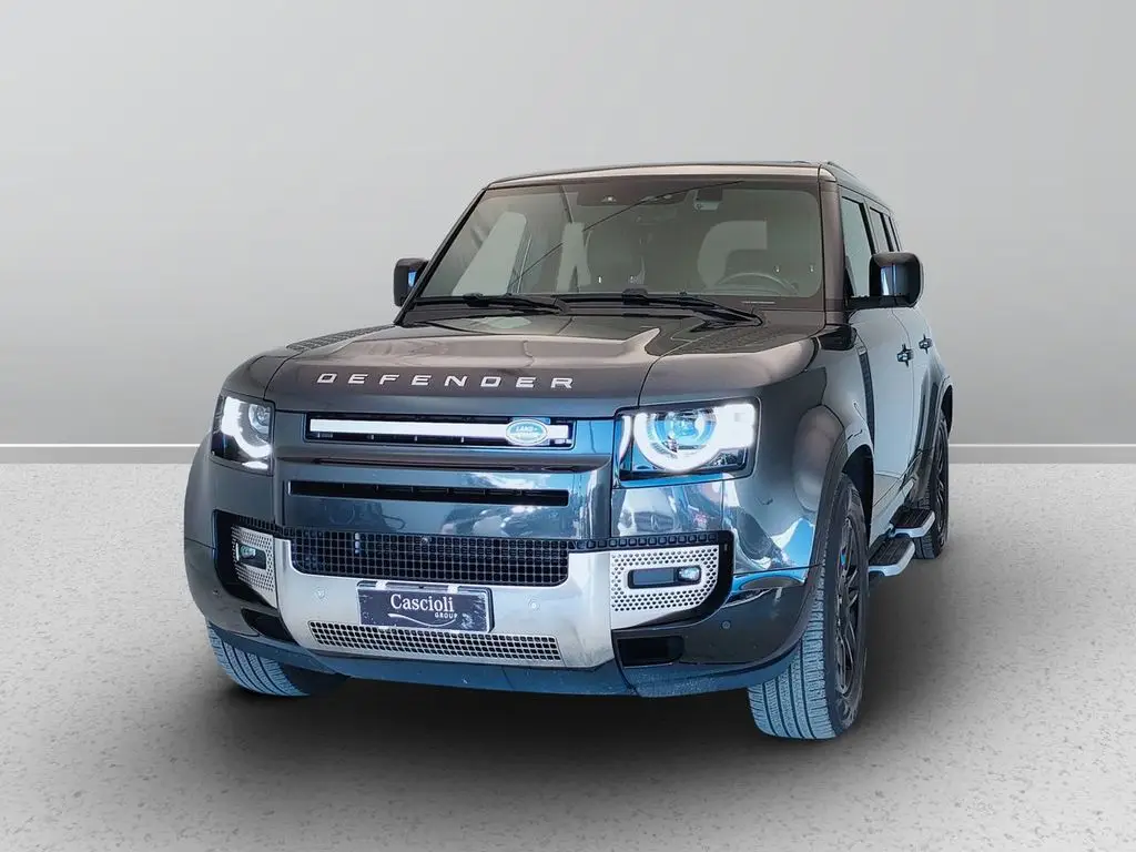 Photo 1 : Land Rover Defender 2023 Hybrid